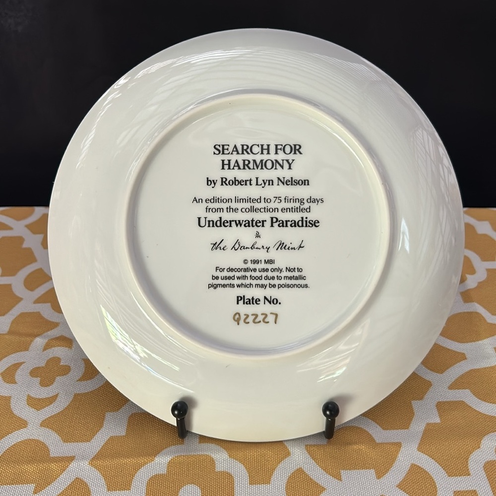 Darby Mint Search for Harmony by Robert Lyn Nelson. Underwater Paradise. - Picture 2 of 3
